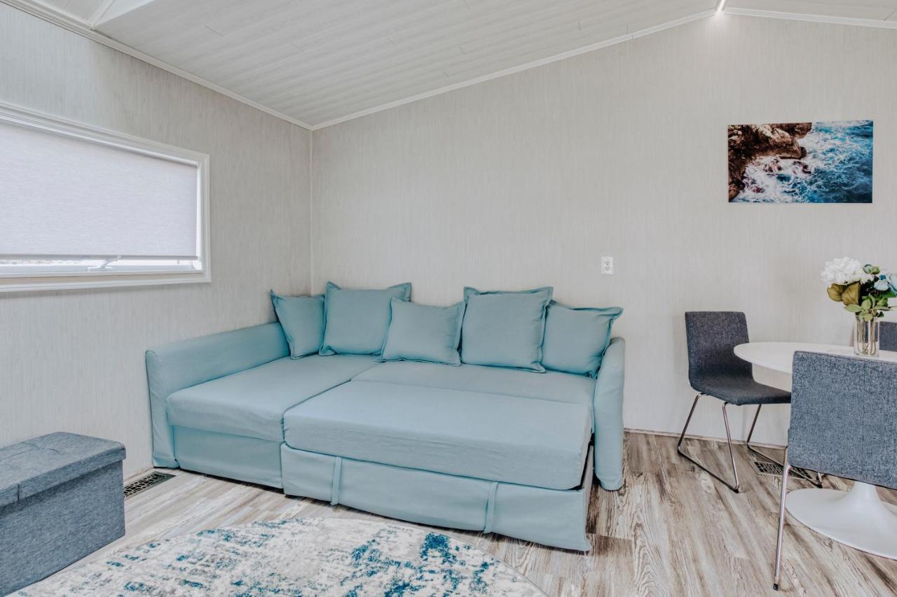 Modern & Cozy Stand-Alone Apartment - Perfect Stay Painted Post Ngoại thất bức ảnh